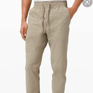 Lululemon ABC Canvas jogger. Size M